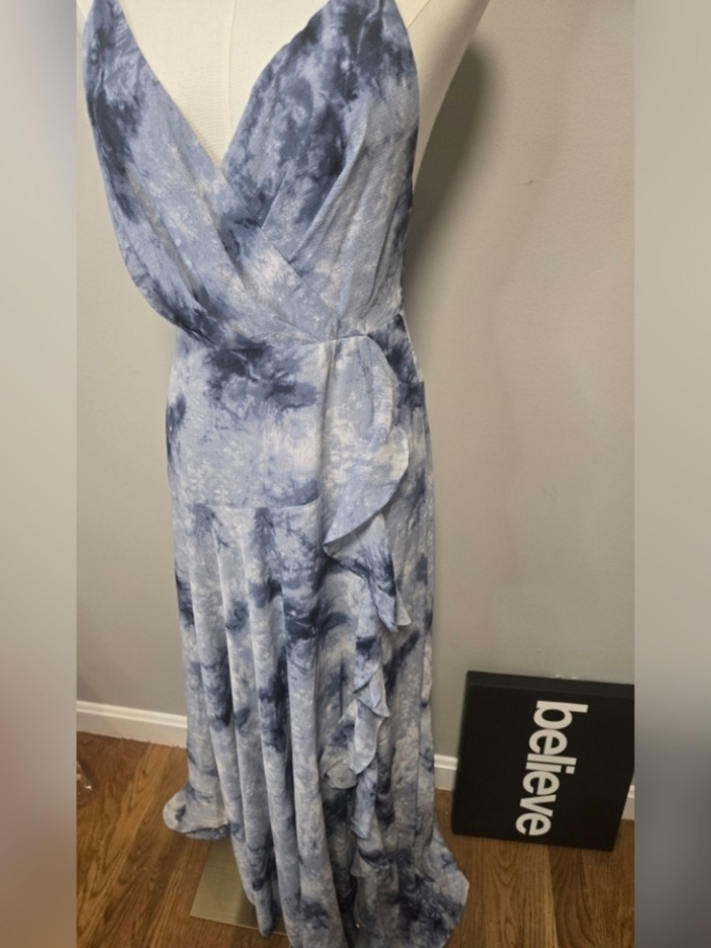 ASTR the Label Light Blue Tie-Dye Midi Slip Dress Medium 🌞 - Picture 4 of 6